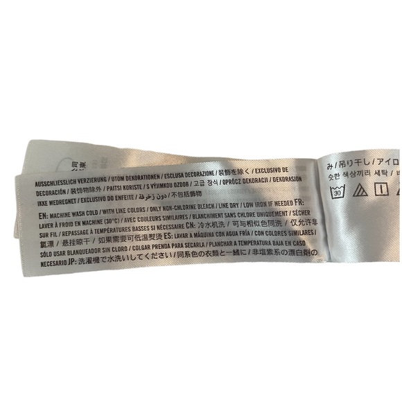 Hollister Ultra High Rise Skirt Size M - Picture 8 of 10